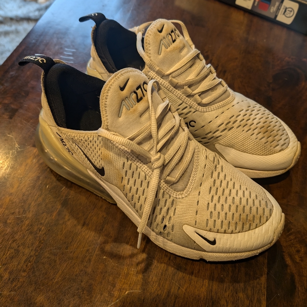Men's Nike Air Max 270, size 9.5